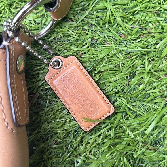 Coach Soho Bag - Picture 7 of 7